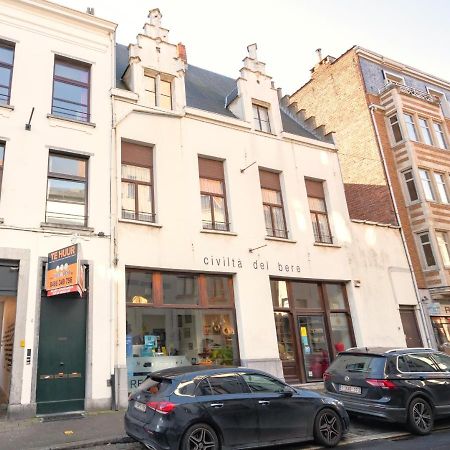 The Old Town Lodge In The Heart Of Amberes Exterior foto